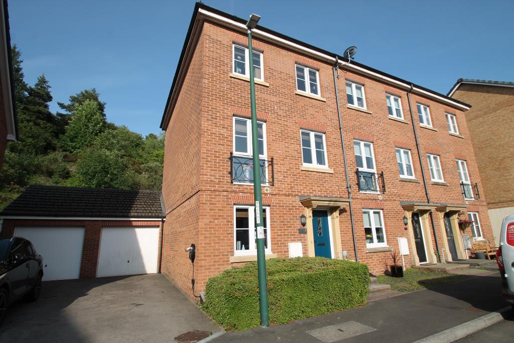 Heol Cae Ffwrnais, Ebbw Vale, Blaenau Gwent, NP23 6EE